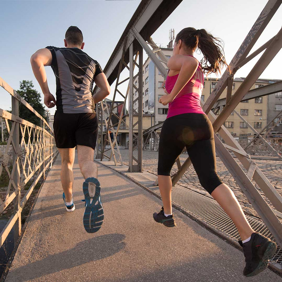 ทำไมถึงควรใส่เสื้อ กางเกงรัดกล้ามเนื้อ เมื่อออกกำลังกาย - Rev Online