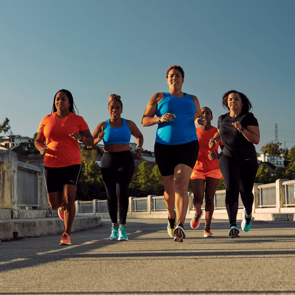 วิธีเลือกรองเท้าผู้สูงอายุ เหมาะทั้งใส่วิ่งและเดินนาน พร้อมแนะนำรุ่นควรซื้อ - Rev Online