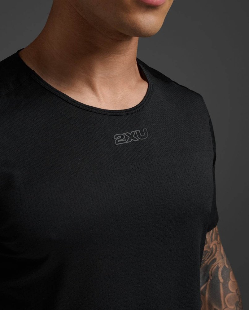 2XU - LIGHT SPEED TECH TEE Men - Rev Online