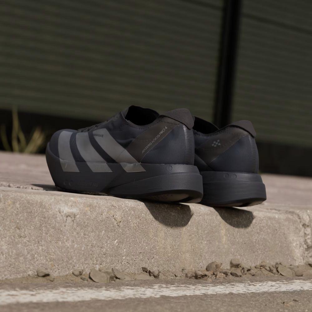 ADIDAS ADIZERO ADIOS PRO 4 M รองเท้าวิ่งถนนผู้ชาย - Rev Online