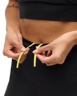HOKA - NOVAFLY 9INCH KNIT SHORT Women - Rev Online