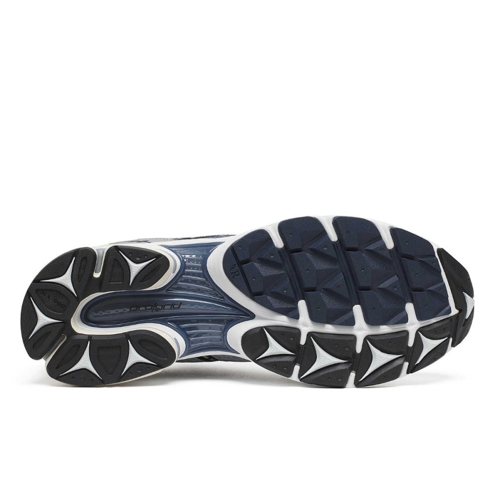 SAUCONY - PROGRID TRIUMPH 4 Unisex - Rev Online